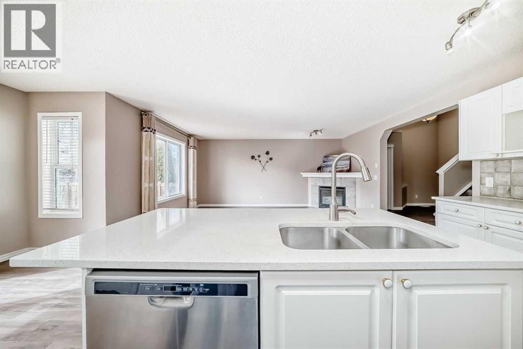 9 Somerside Crescent SW — photo 13