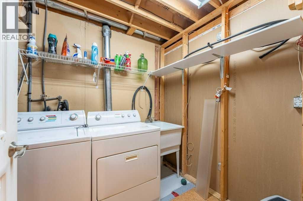 250 Mt Lorette Close SE — photo 26