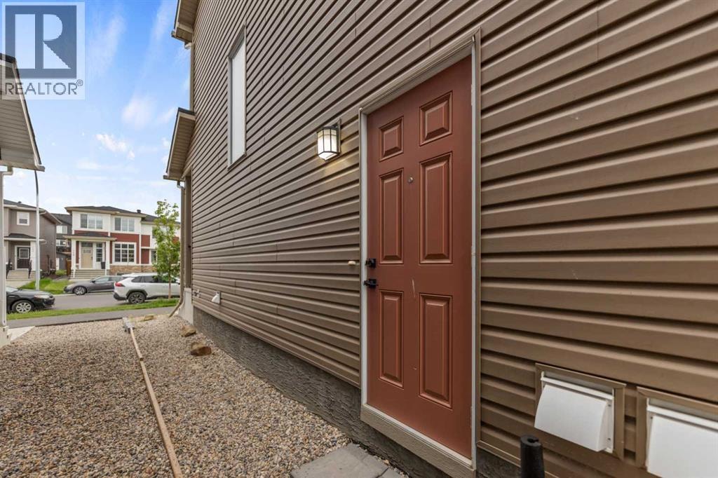 150 Ambleton Drive NW — photo 4