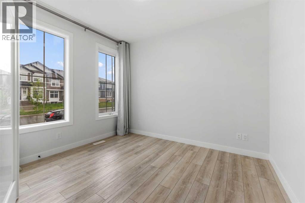 150 Ambleton Drive NW — photo 6