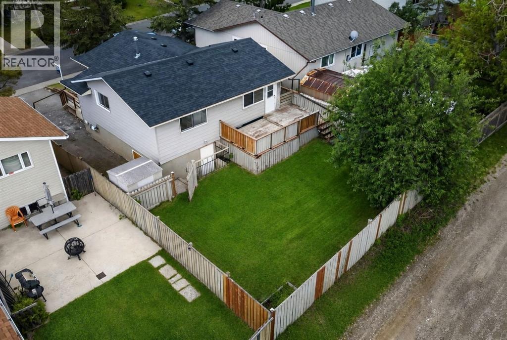 304 Beddington Circle NE — photo 3