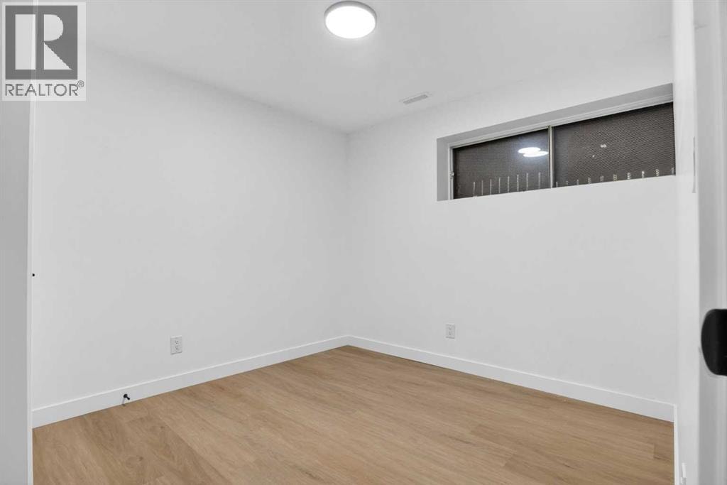 304 Beddington Circle NE — photo 33