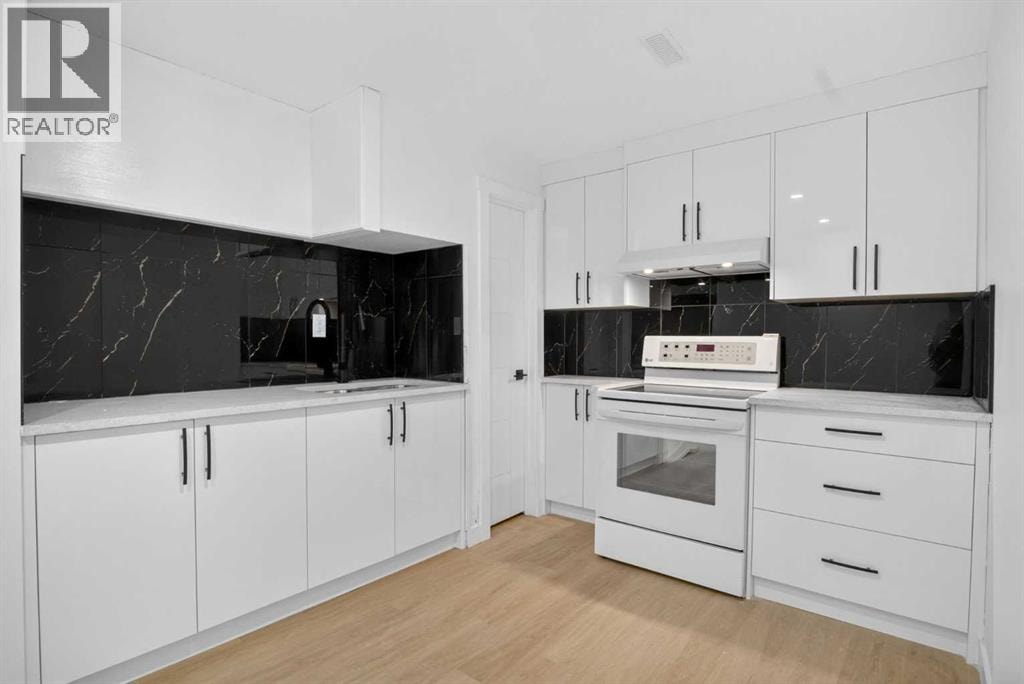 304 Beddington Circle NE — photo 34