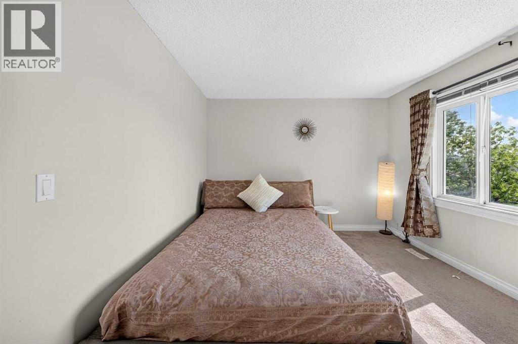 538 Woodbine Boulevard SW — photo 31