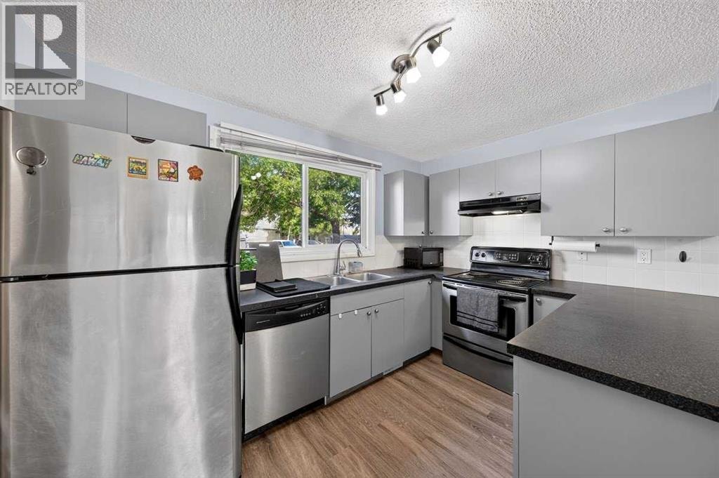 538 Woodbine Boulevard SW — photo 17