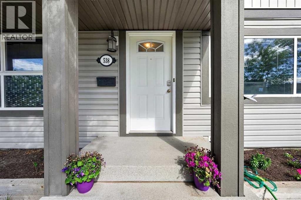 538 Woodbine Boulevard SW — photo 4