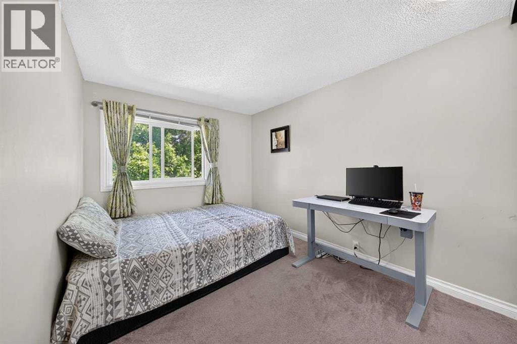 538 Woodbine Boulevard SW — photo 25