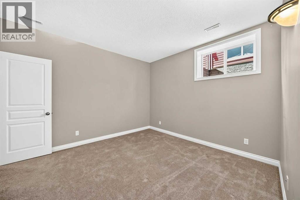 114 TUCKER Circle — photo 39