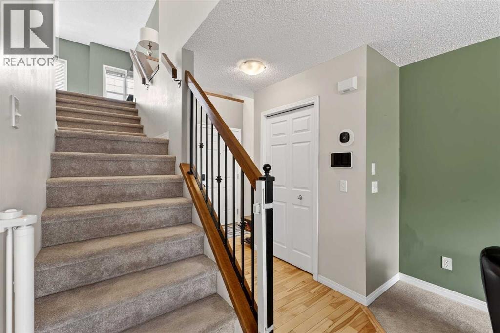 32 Everglen Grove SW — photo 5