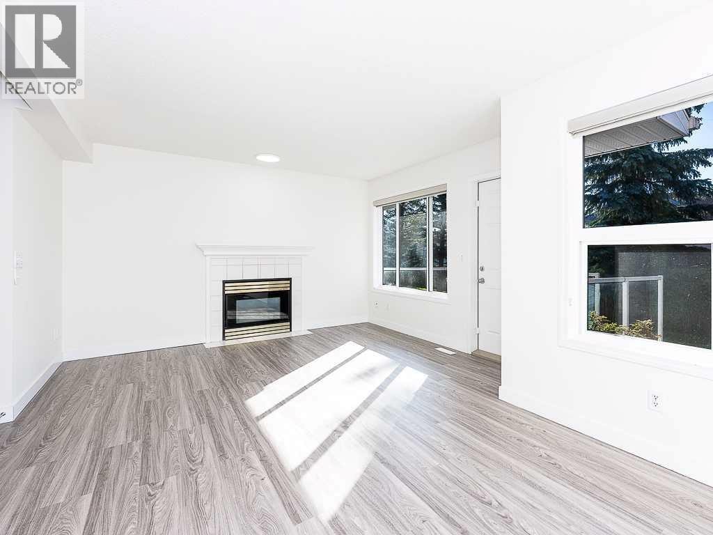 100 Catalina Circle NE — photo 18