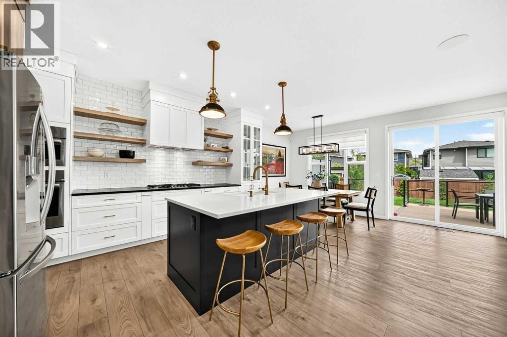 791 Cranbrook Gardens SE — photo 6