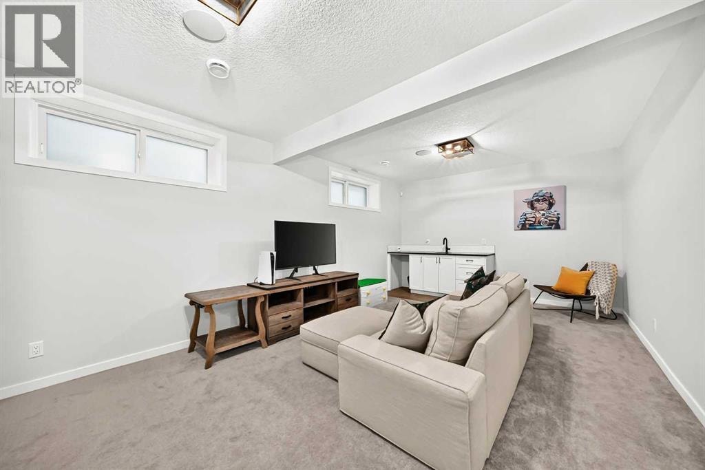 791 Cranbrook Gardens SE — photo 42