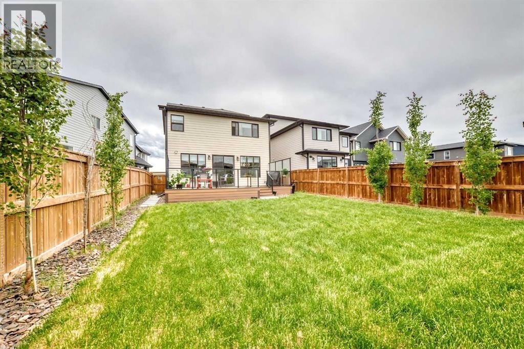 791 Cranbrook Gardens SE — photo 49