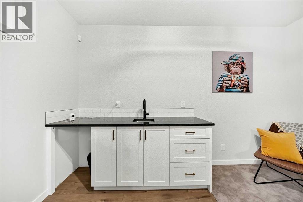 791 Cranbrook Gardens SE — photo 43