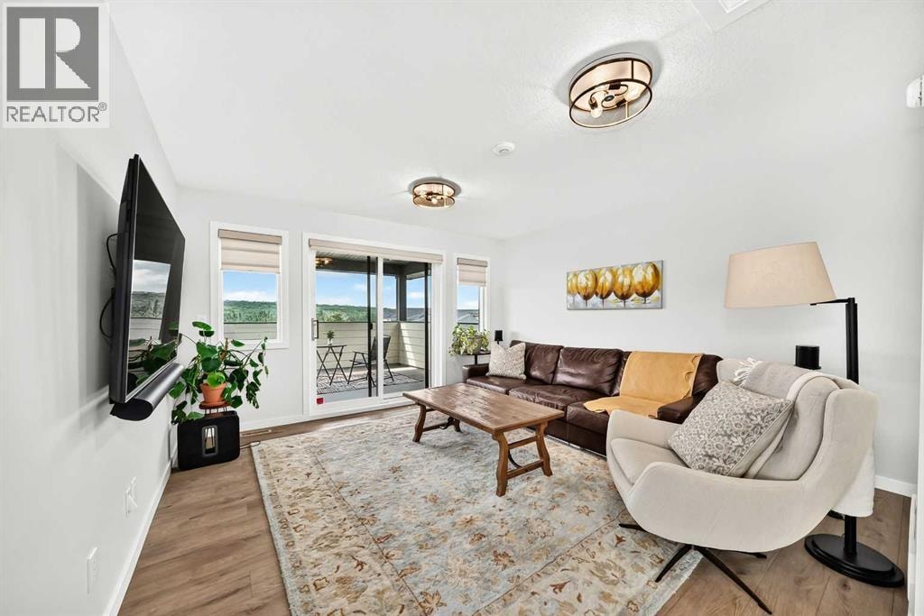 791 Cranbrook Gardens SE — photo 35