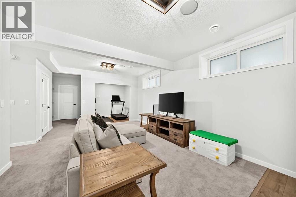 791 Cranbrook Gardens SE — photo 44