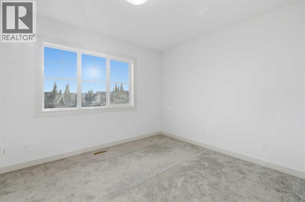 151 Royal Oak Drive NW — photo 17