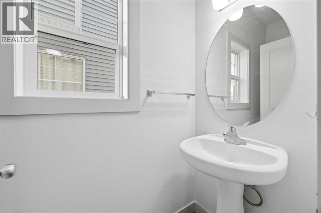 151 Royal Oak Drive NW — photo 15