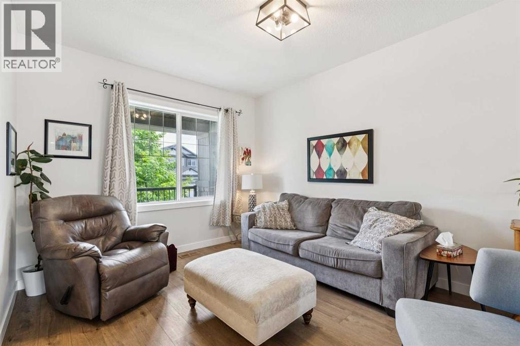 198 Legacy Reach Crescent SE — photo 5