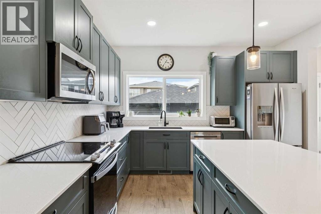 198 Legacy Reach Crescent SE — photo 13