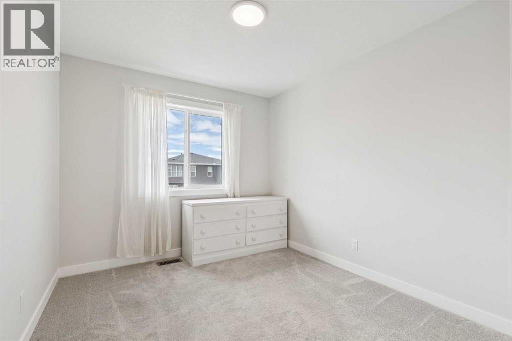 198 Legacy Reach Crescent SE — photo 24