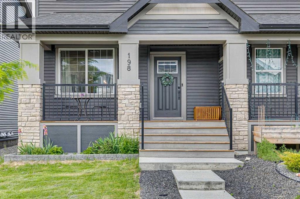 198 Legacy Reach Crescent SE — photo 31