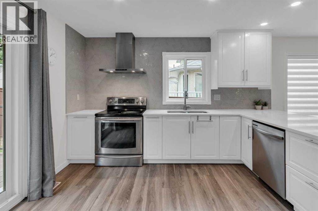 203 Edgepark Boulevard NW — photo 5