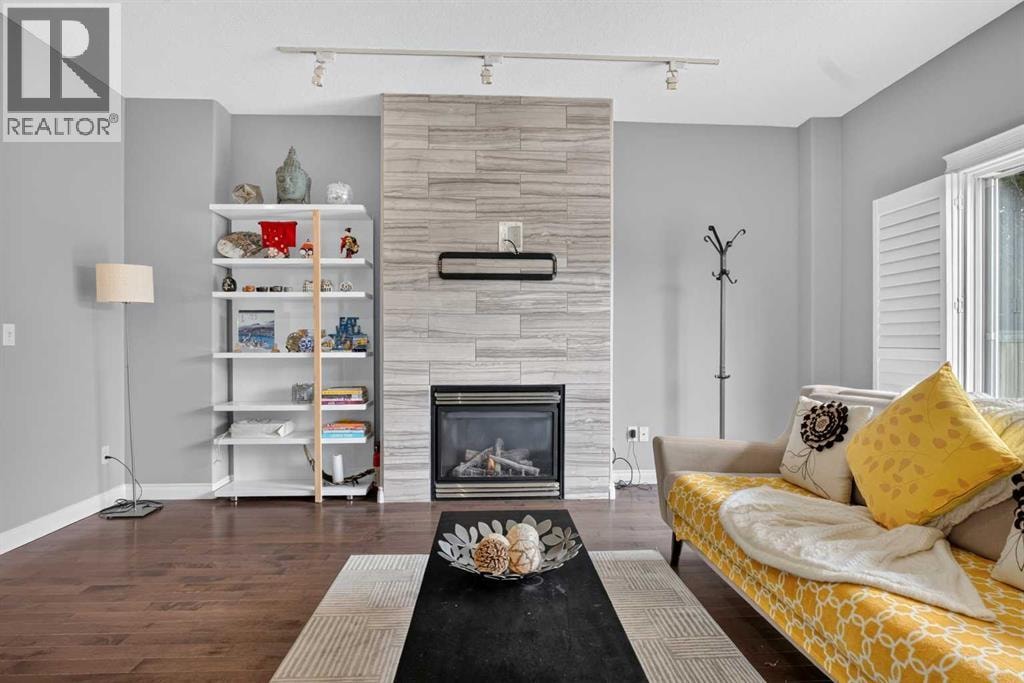 631 51 Avenue SW — photo 9