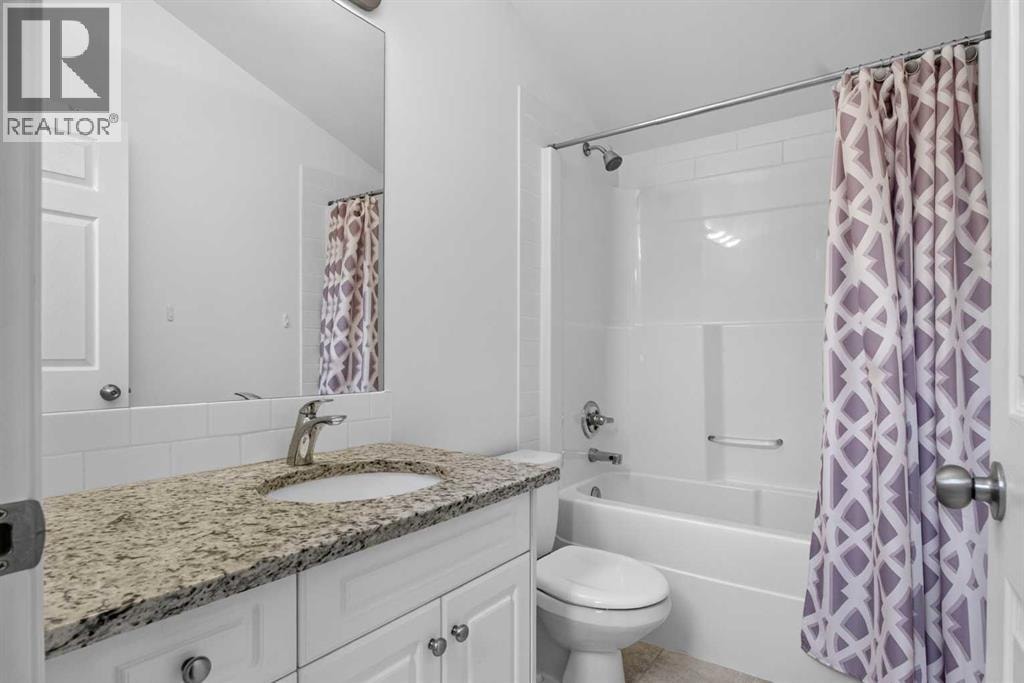 631 51 Avenue SW — photo 25