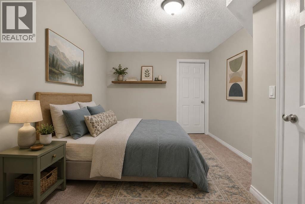 631 51 Avenue SW — photo 28