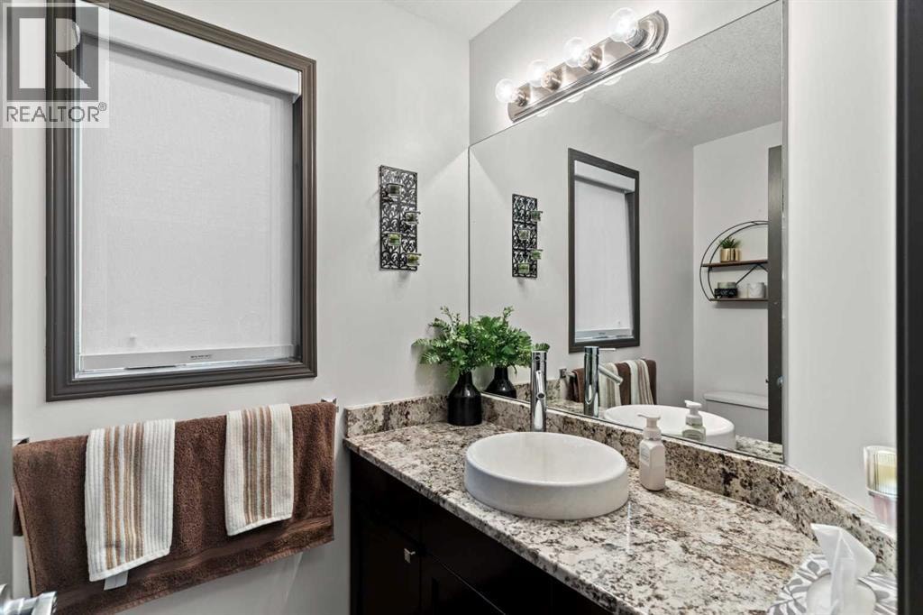 186 Mt Assiniboine Circle SE — photo 12