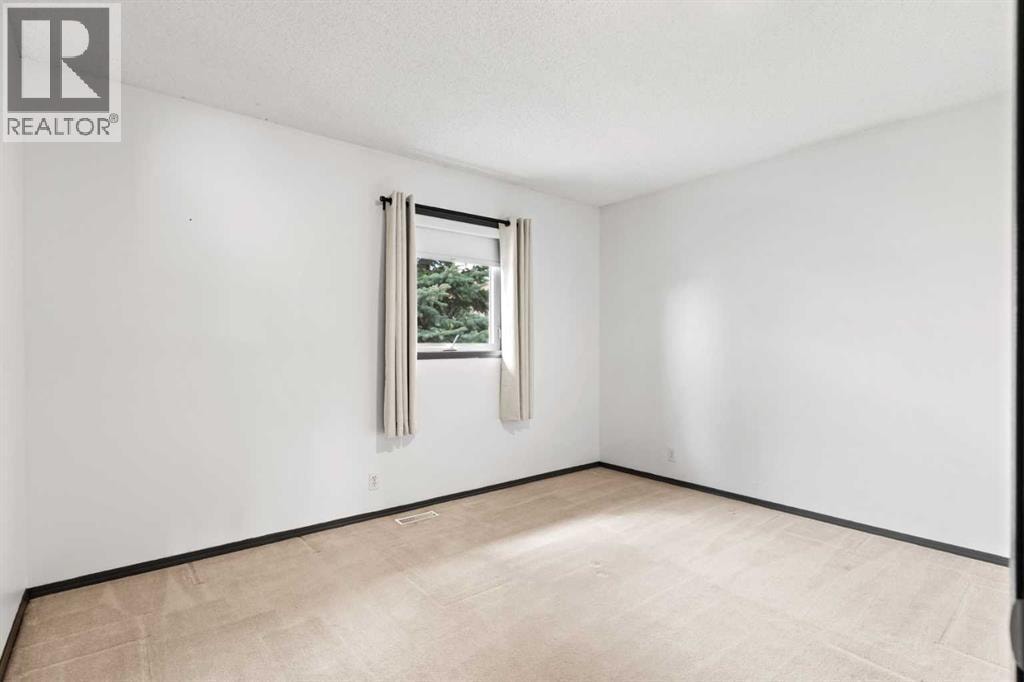 186 Mt Assiniboine Circle SE — photo 29