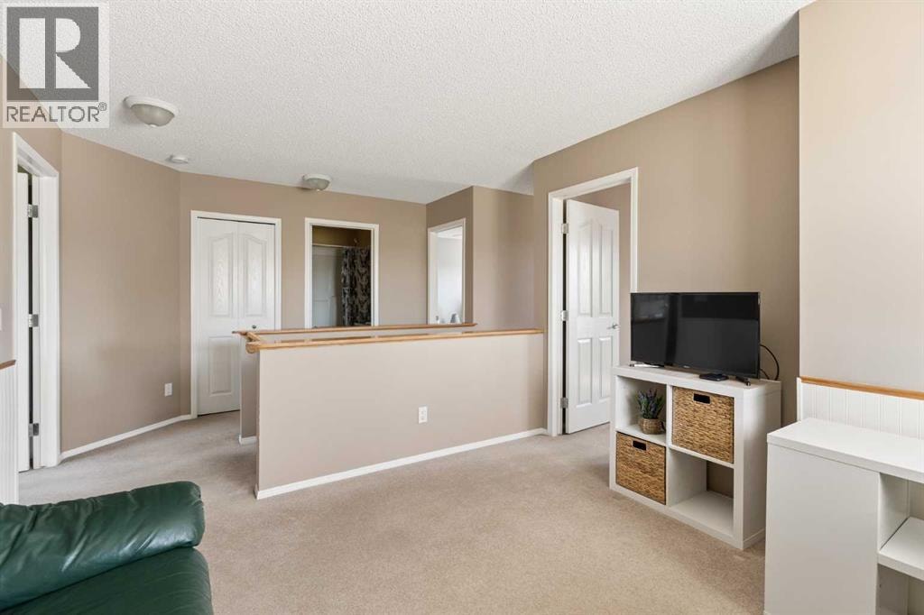 11 Somerglen Court SW — photo 17