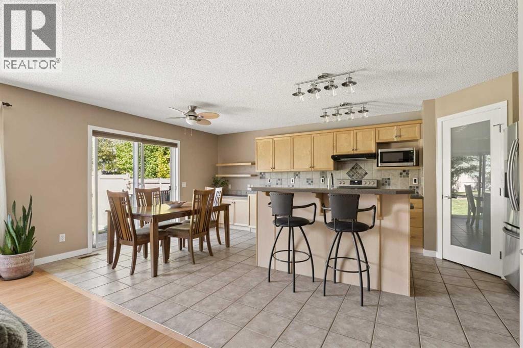 11 Somerglen Court SW — photo 4
