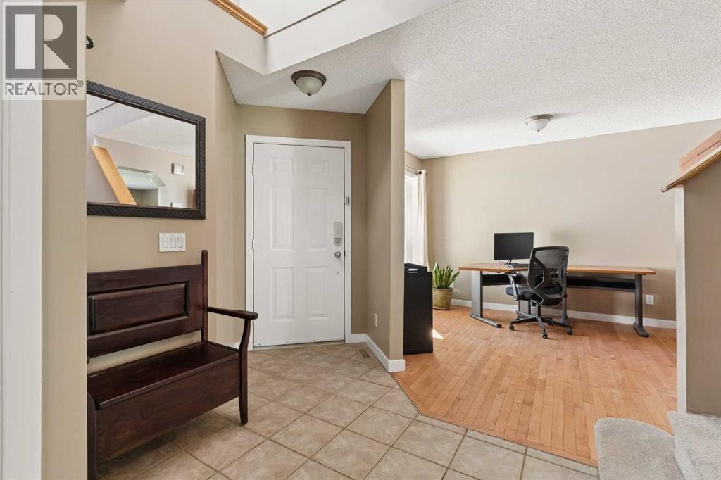 11 Somerglen Court SW — photo 11