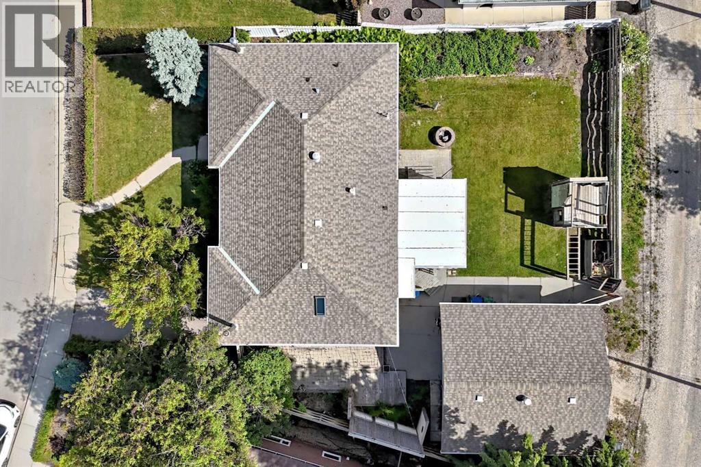 42 Cardiff Drive NW — photo 3