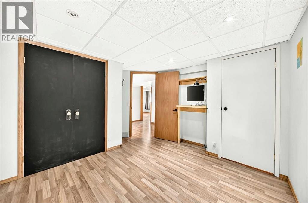 42 Cardiff Drive NW — photo 31
