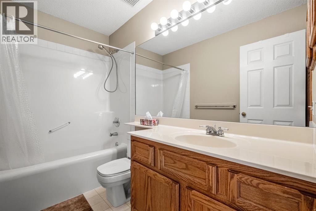 131 Lake Simcoe Court SE — photo 26