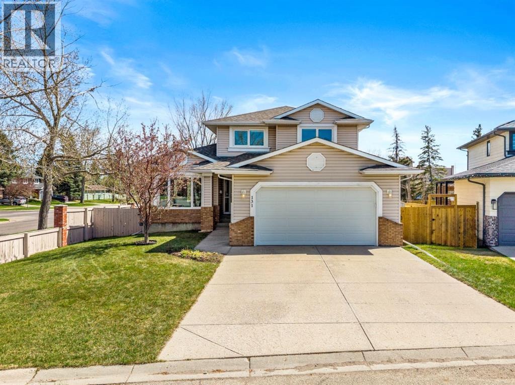 131 Lake Simcoe Court SE — photo 1