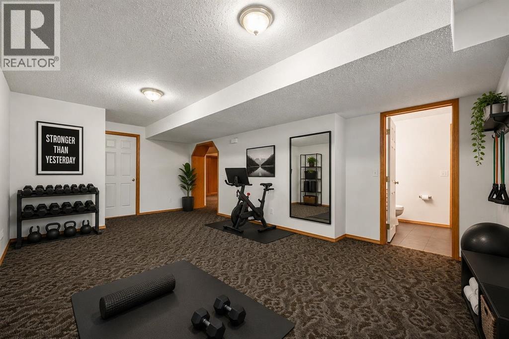 131 Lake Simcoe Court SE — photo 32