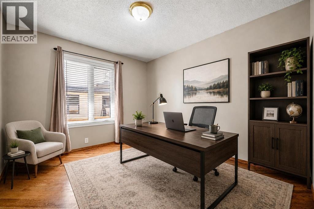 131 Lake Simcoe Court SE — photo 15