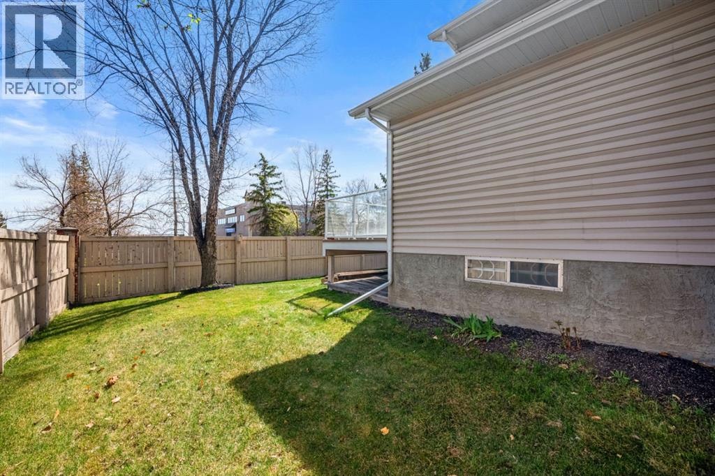 131 Lake Simcoe Court SE — photo 37