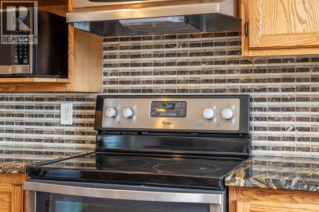 131 Lake Simcoe Court SE — photo 9