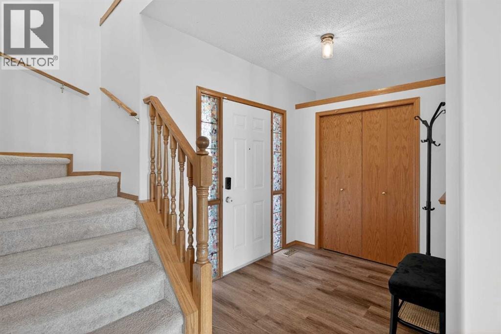 72 Springs Crescent SE — photo 11