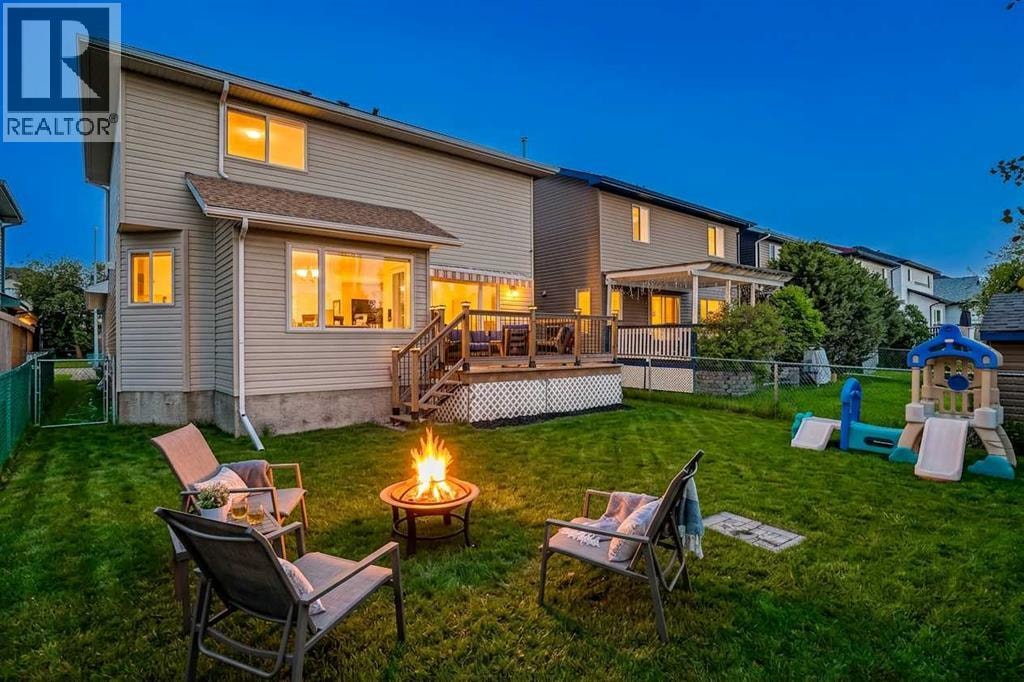 72 Springs Crescent SE — photo 3