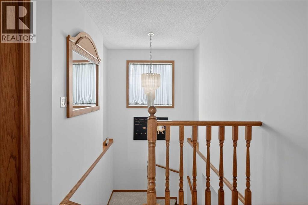 72 Springs Crescent SE — photo 14