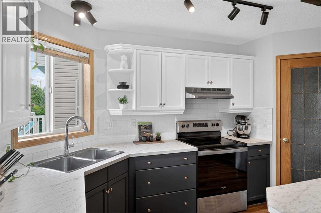 72 Springs Crescent SE — photo 8