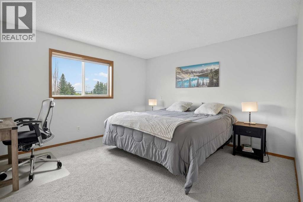 72 Springs Crescent SE — photo 15