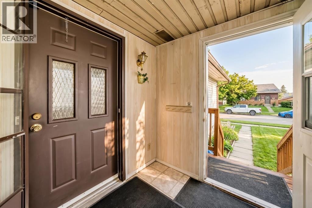 1837 Meadowbrook Drive SE — photo 8