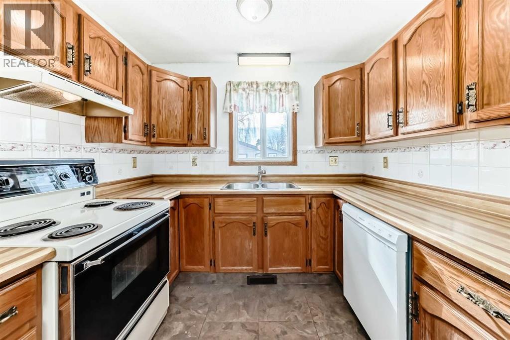 1837 Meadowbrook Drive SE — photo 16